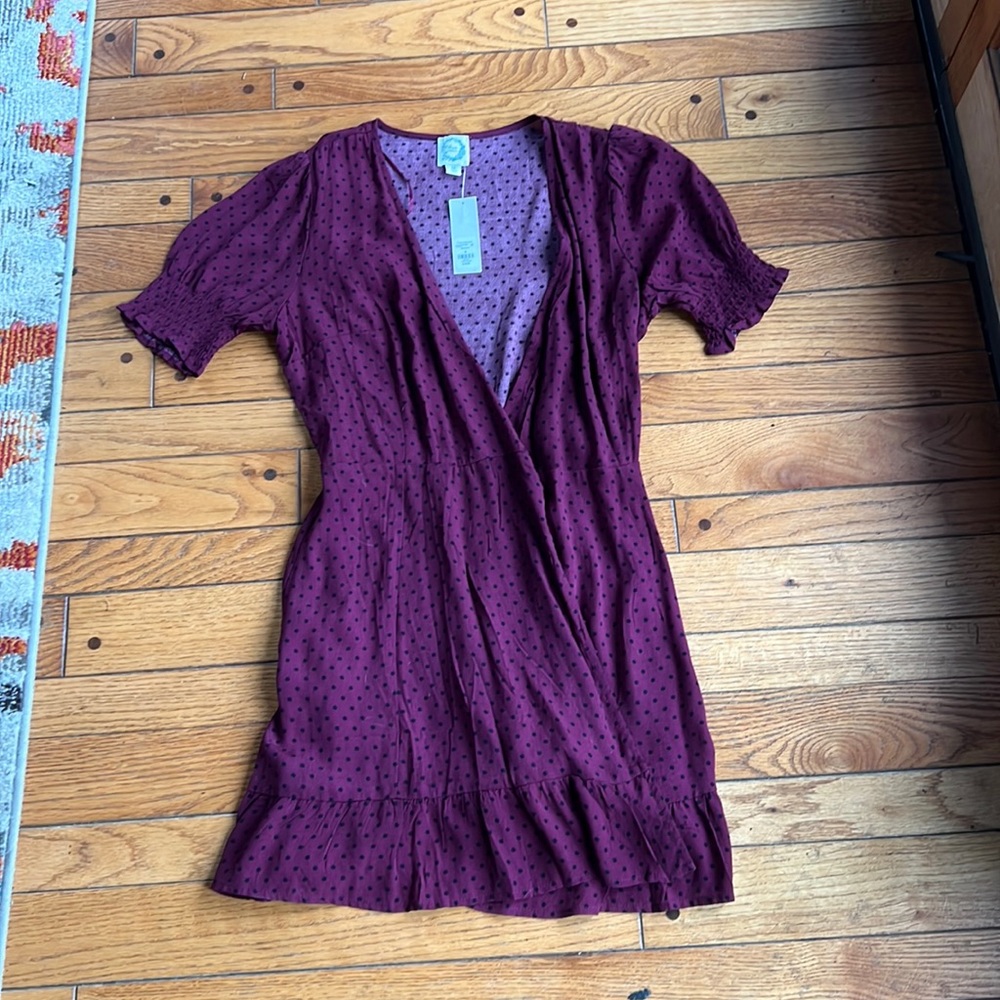 NWT burgundy wrap dress from Francesca’s - Picture 4 of 7